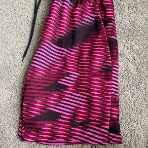 Nike Dri fit men short.  Excellent condition